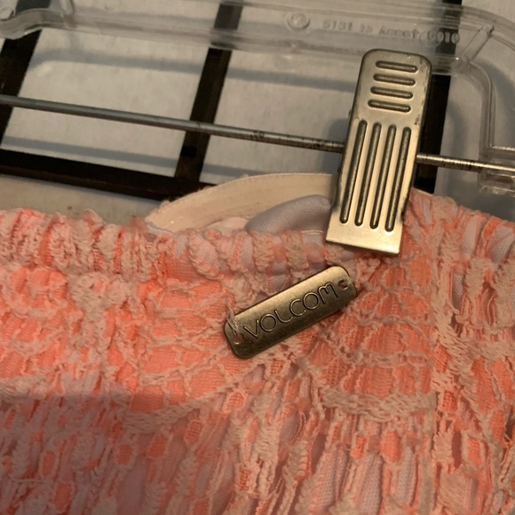 EUC Volcom Lacey Peachy Tube Top Size Large - Picture 6 of 6